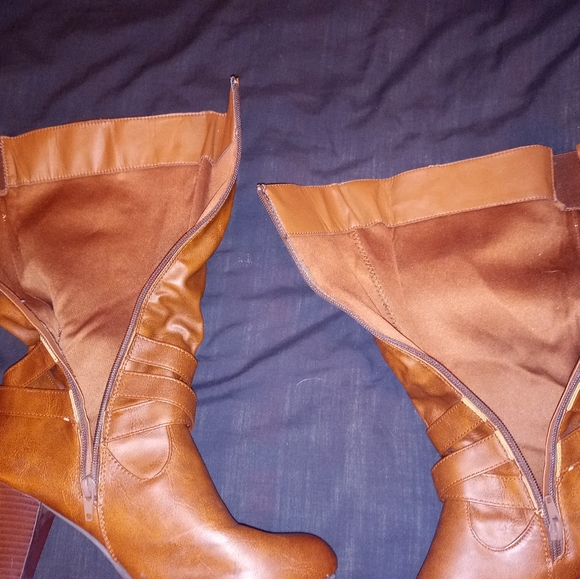 Ardene mid calf zipper boots - Picture 3 of 4